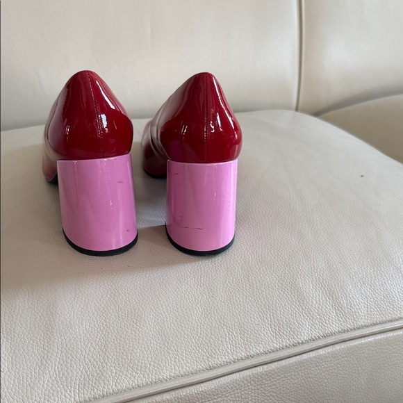 Chic Red and Pink Block Heel Pumps - Picture 5 of 6